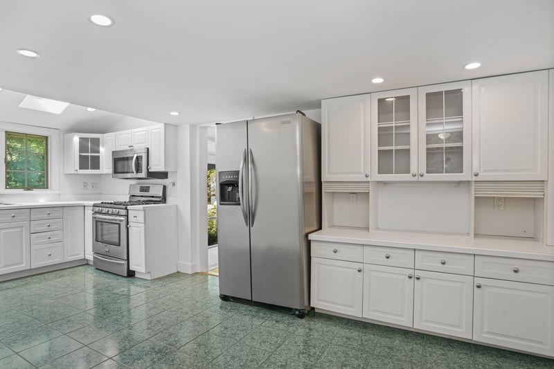 Large eat-in kitchen with a separate pantry