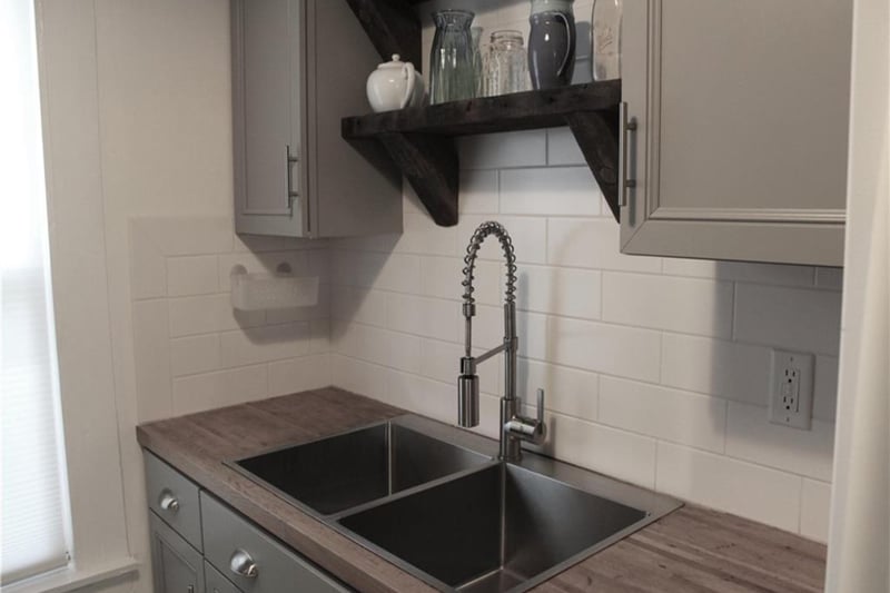 Charming kitchen area, Unit 2