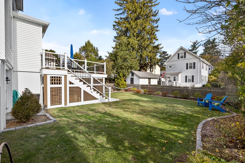 Alternate view of the backyard