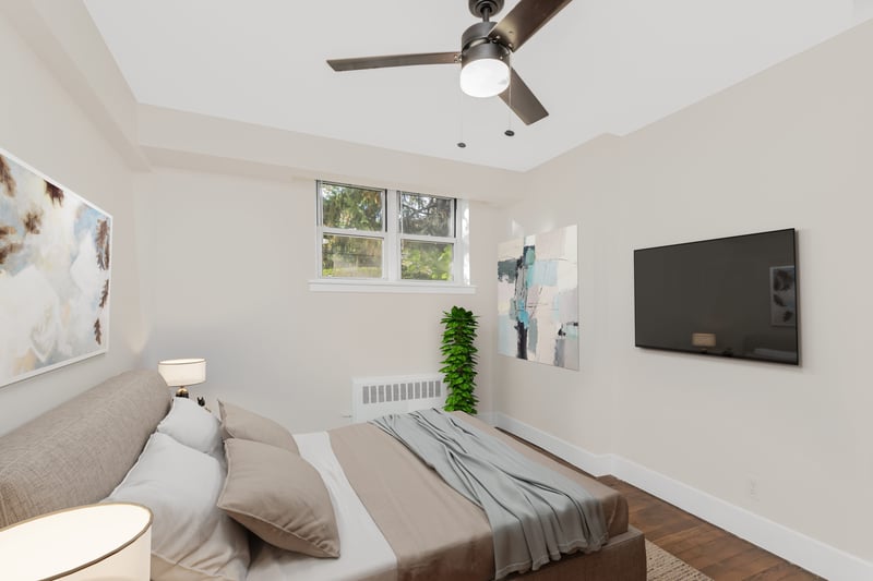 **Virtually Staged ** 2nd Bedroom