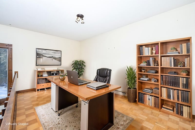 SECOND FLOOR LOFT AREA