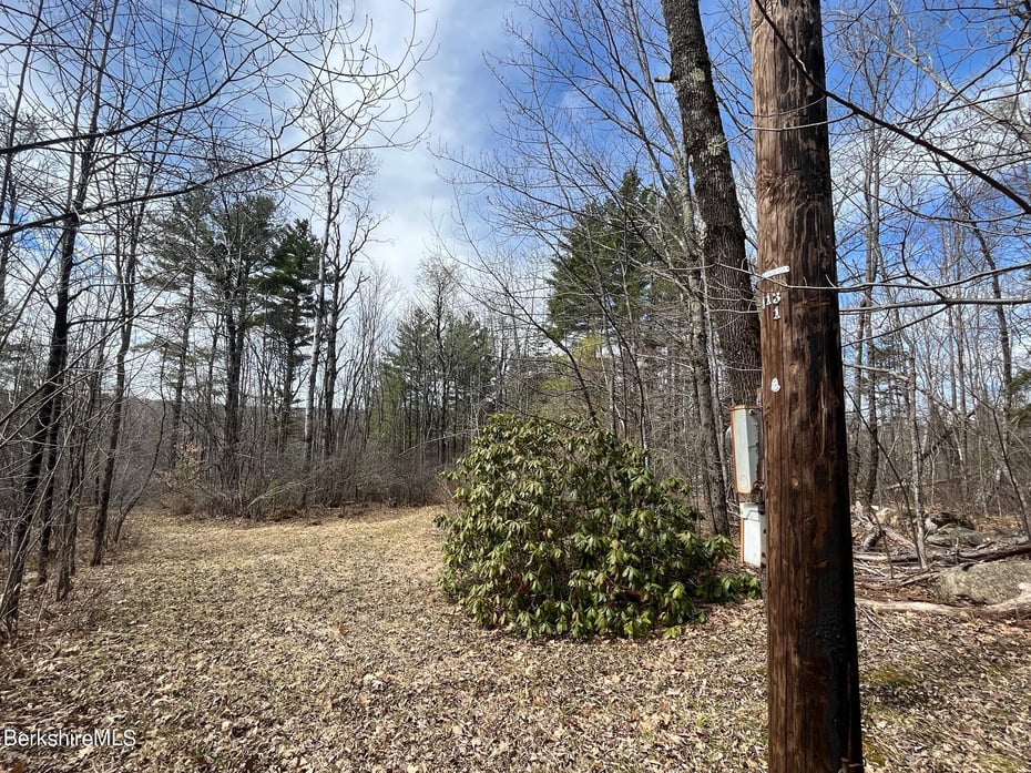 331 Shaw Rd Photo 10