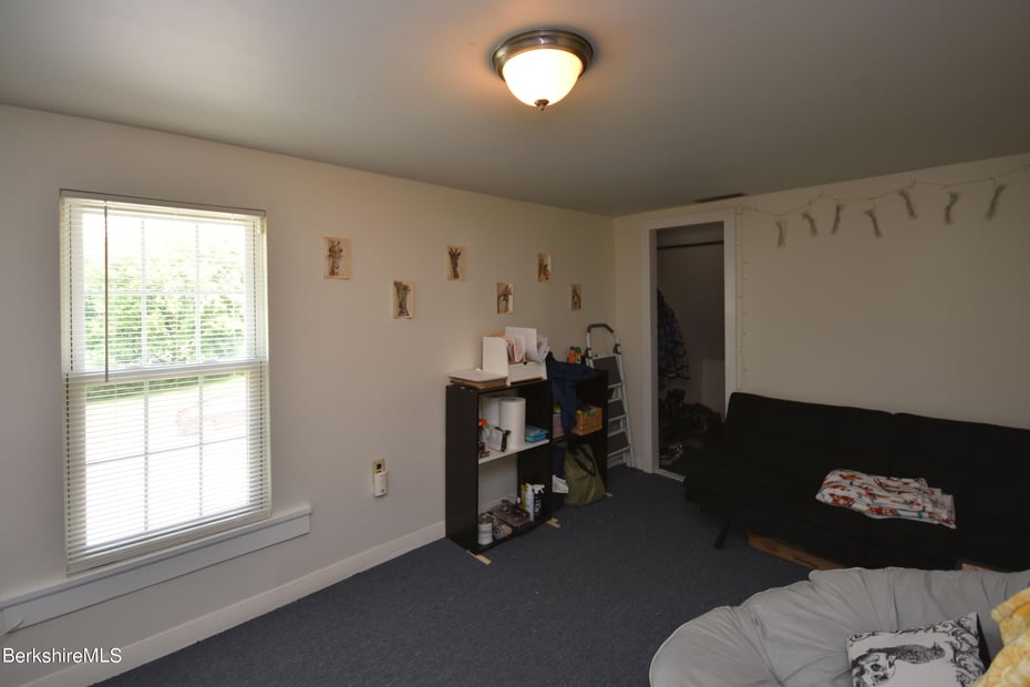 14 East Hoosac St Photo 4