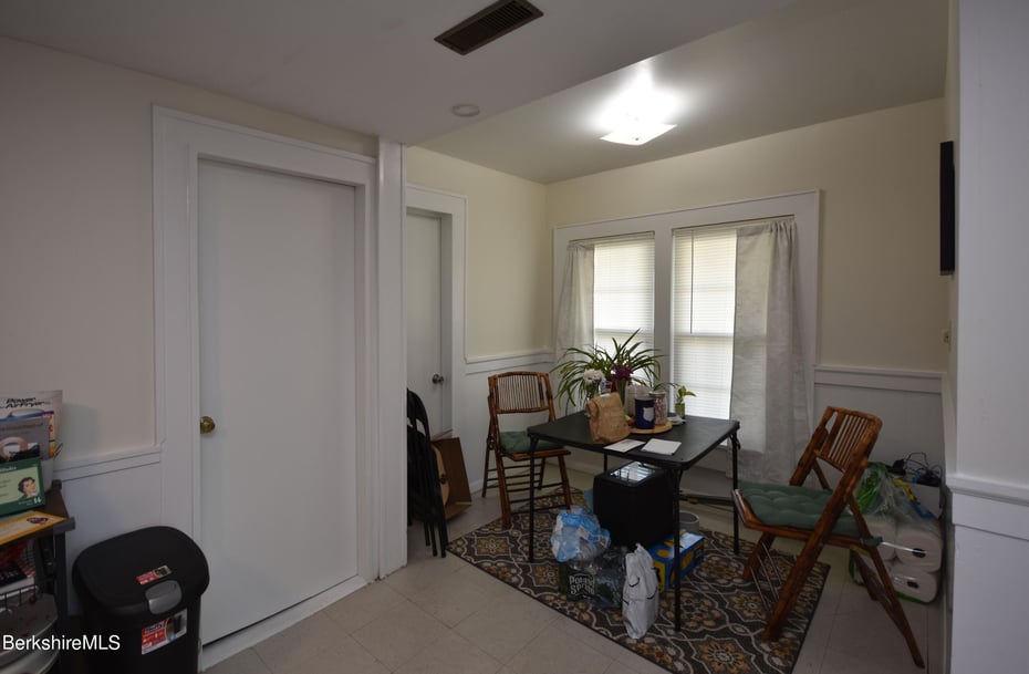 14 East Hoosac St Photo 8