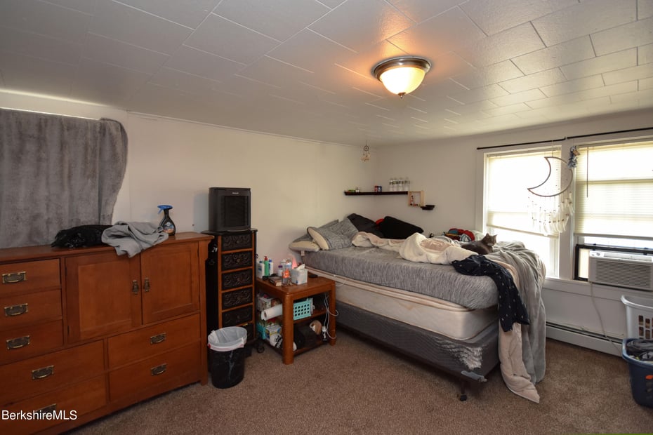 14 East Hoosac St Photo 20