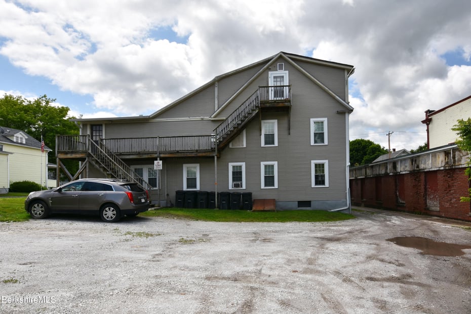 14 East Hoosac St Photo 34