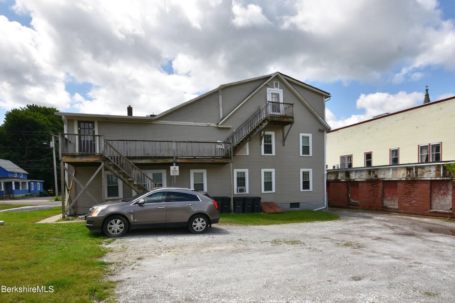 14 East Hoosac St Photo 35
