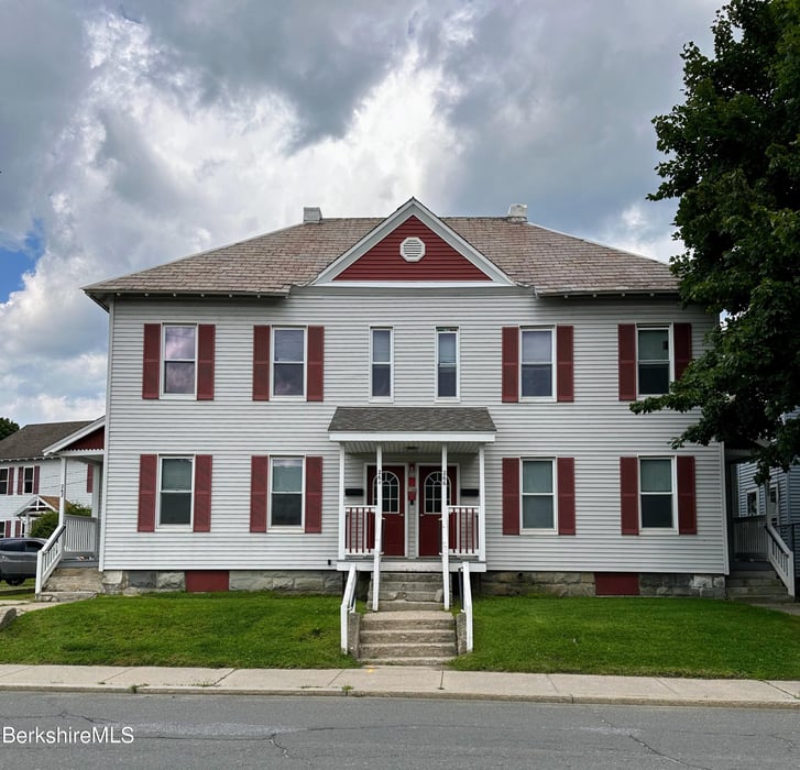 262-268 Ashland St Photo 1