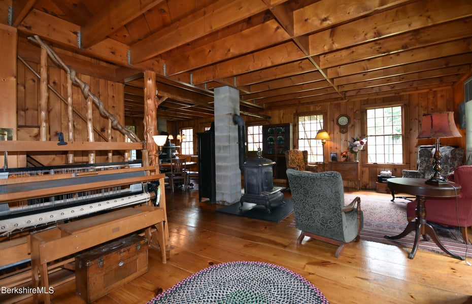 344 Worthington Rd Photo 28