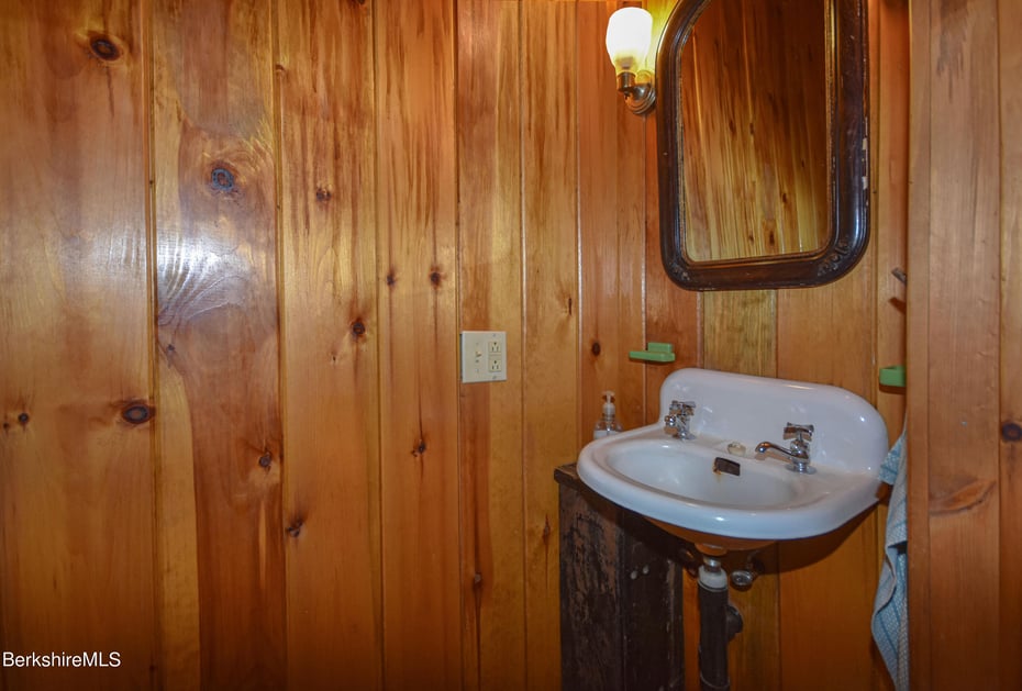 344 Worthington Rd Photo 31