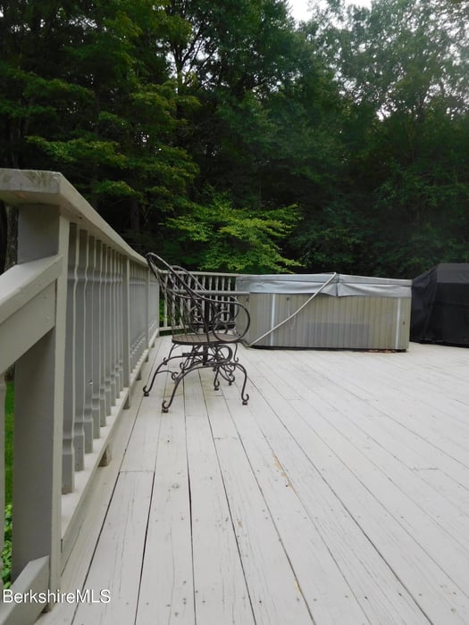 558 Old Windsor Rd Rd Photo 5
