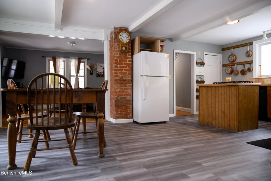 10 Catherine St Photo 8