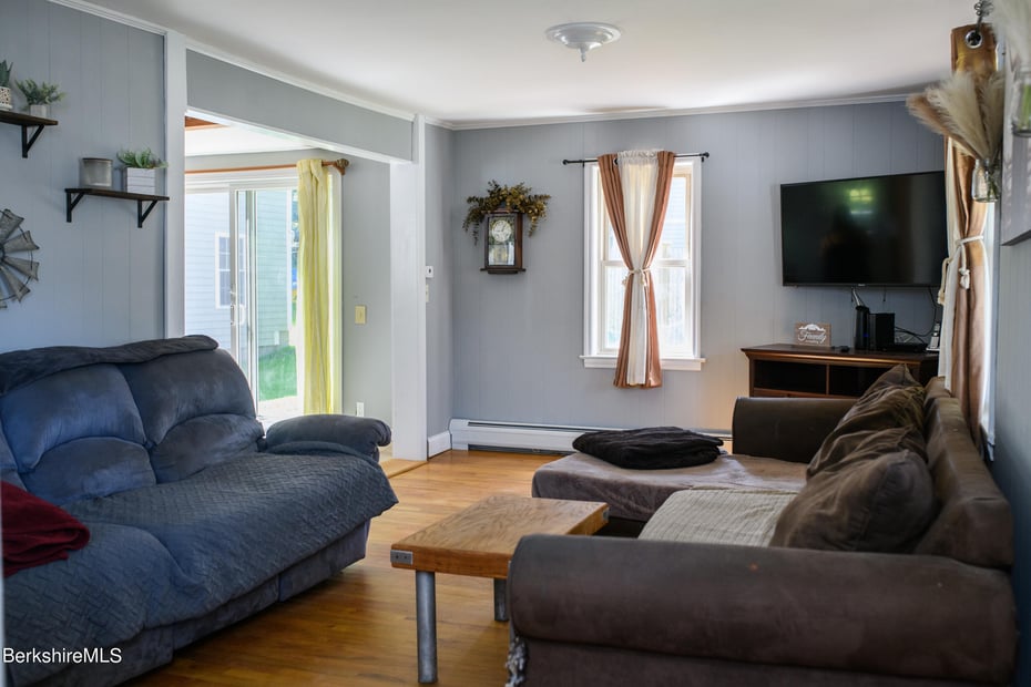 10 Catherine St Photo 14