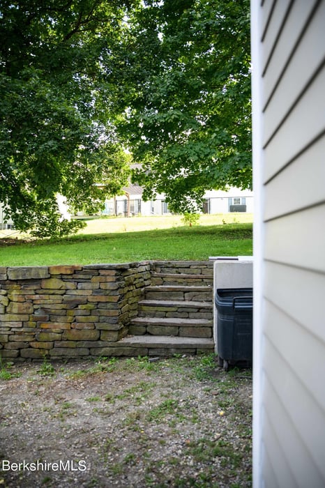 10 Catherine St Photo 53