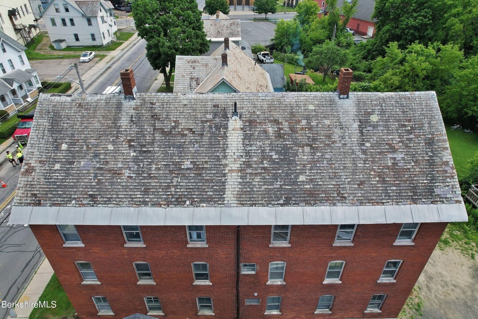 16-18 North Summer St Photo 2
