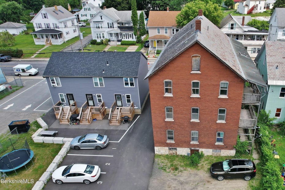 16-18 North Summer St Photo 15