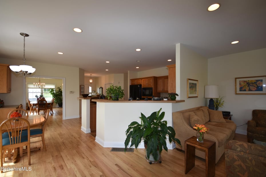 12 Cherry Hill Dr #47 Photo 12