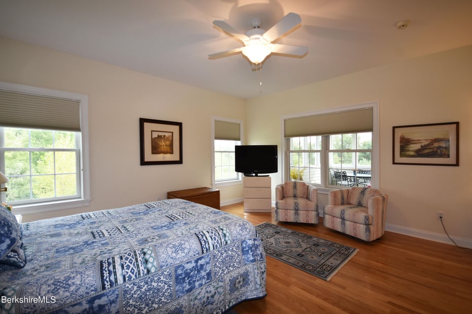 12 Cherry Hill Dr #47 Photo 25