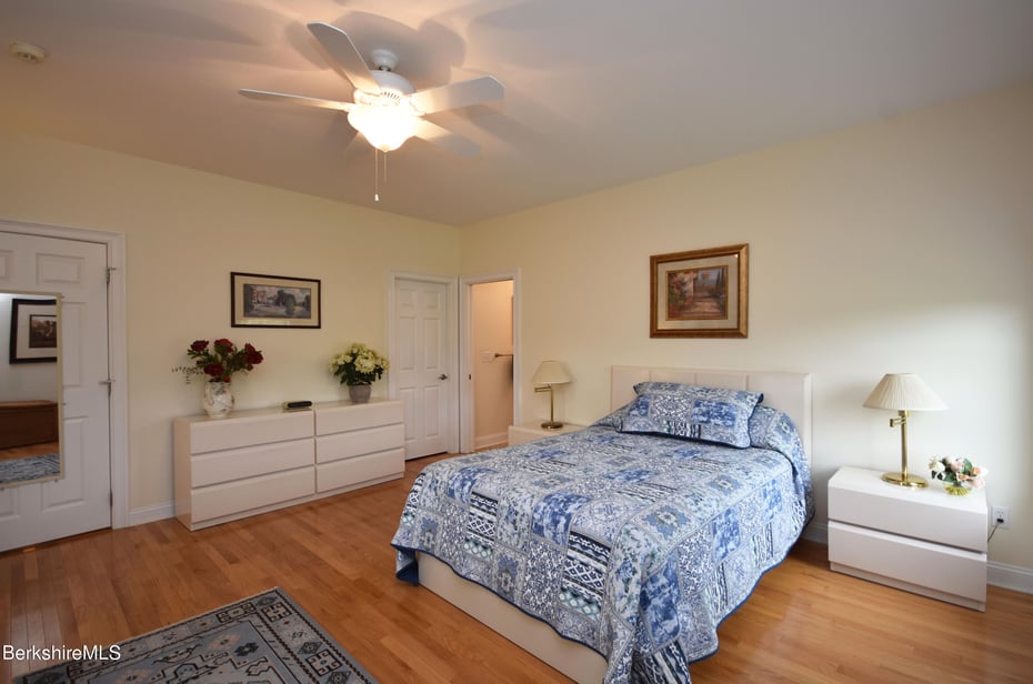 12 Cherry Hill Dr #47 Photo 26