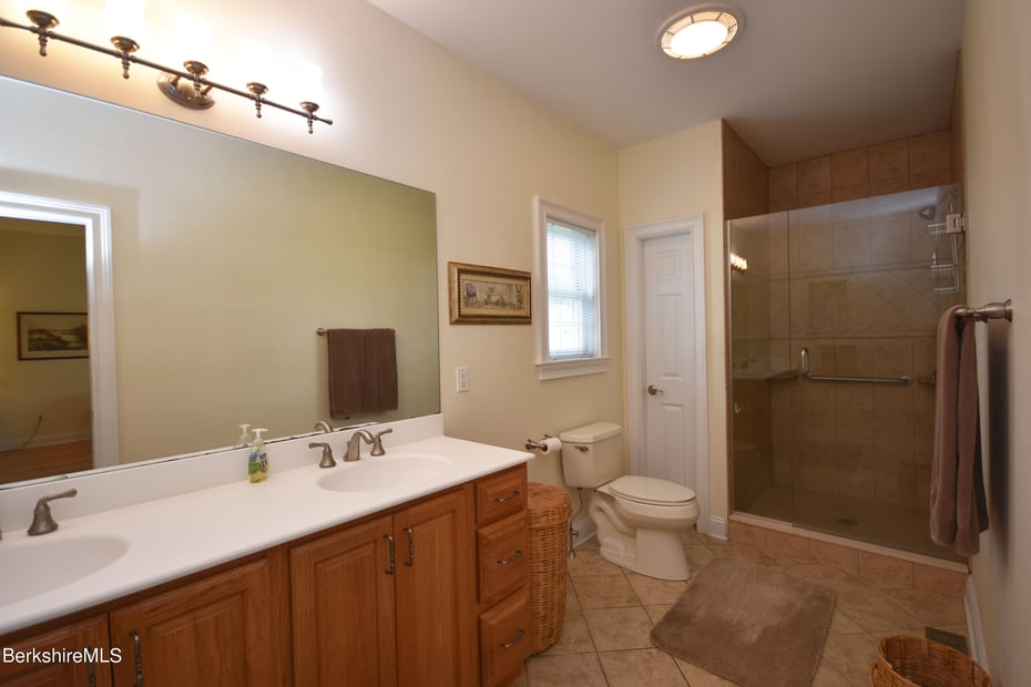 12 Cherry Hill Dr #47 Photo 28