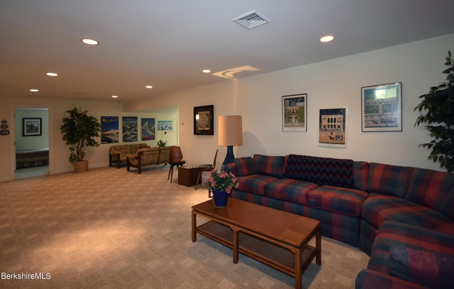 12 Cherry Hill Dr #47 Photo 41