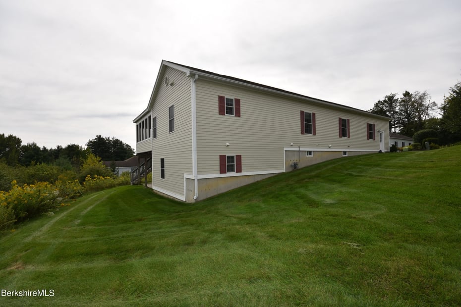 12 Cherry Hill Dr #47 Photo 57
