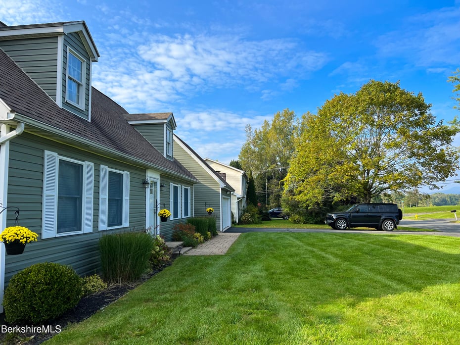 4 Faucett Ln Photo 2