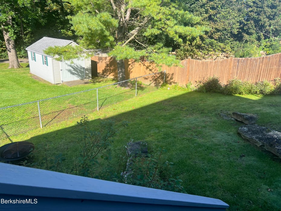 4 Faucett Ln Photo 6