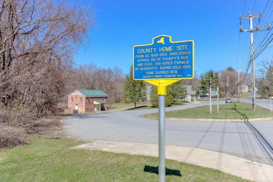 2352 2354 State Route 66 Photo 5