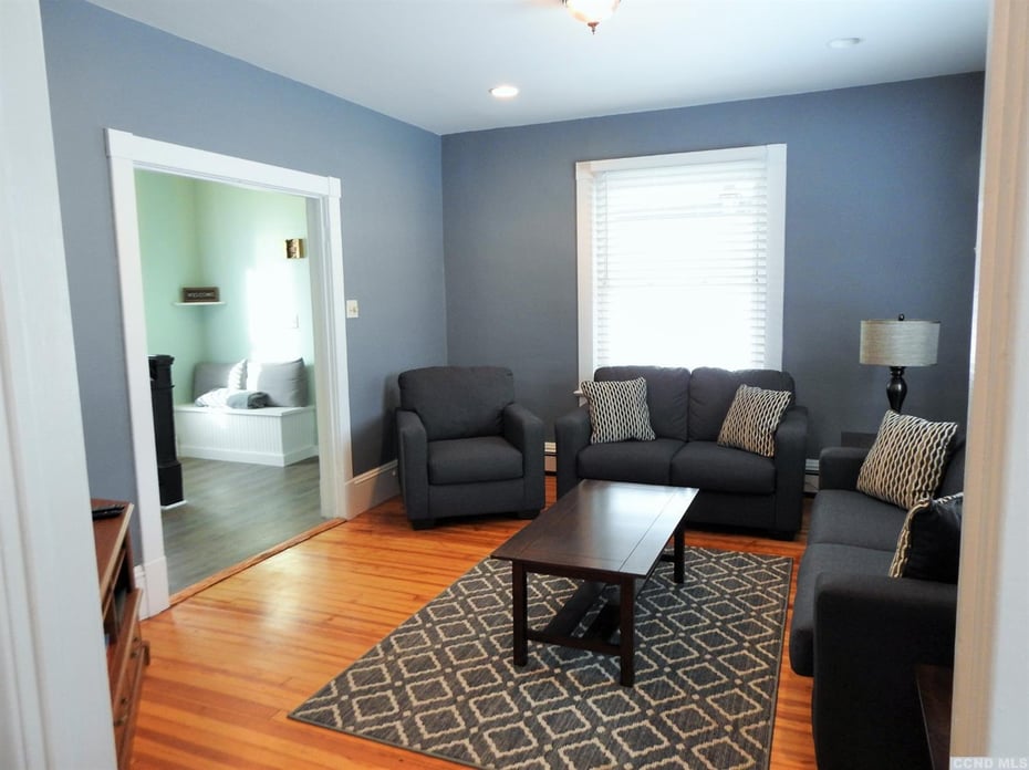 8 Renwick Photo 1