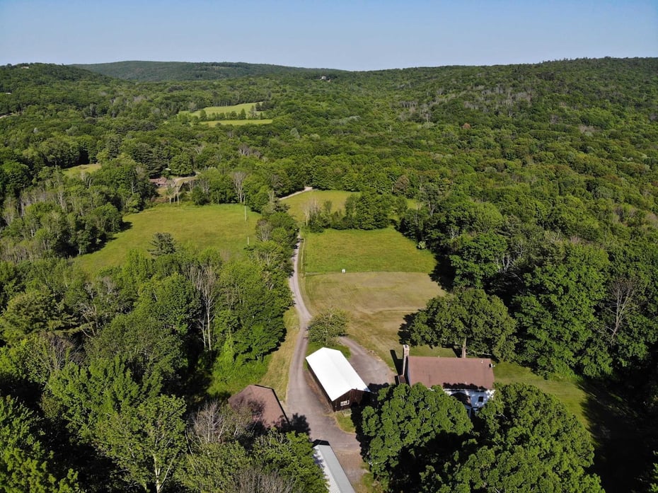 131 Schoolhouse Road Photo 1