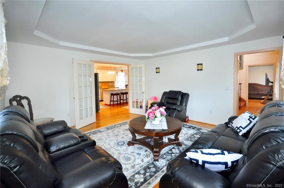 168 Watertown Road Photo 6