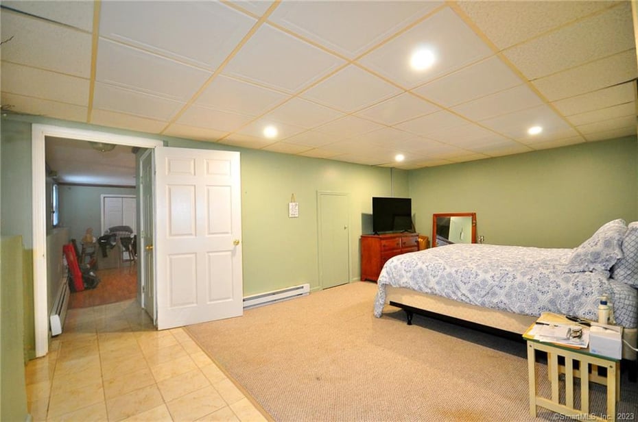 168 Watertown Road Photo 18
