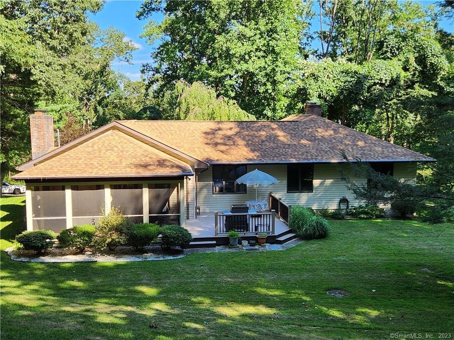 614 Douglas Drive Photo 3