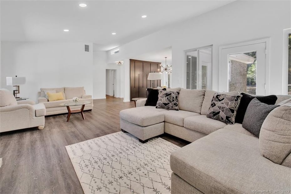 221 Wilson Road Photo 5