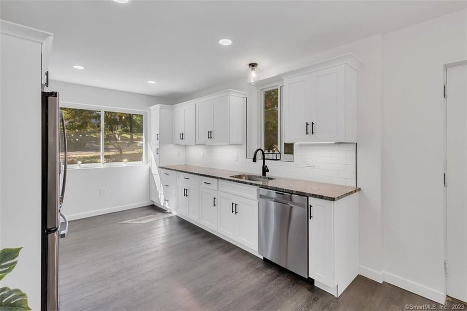221 Wilson Road Photo 9