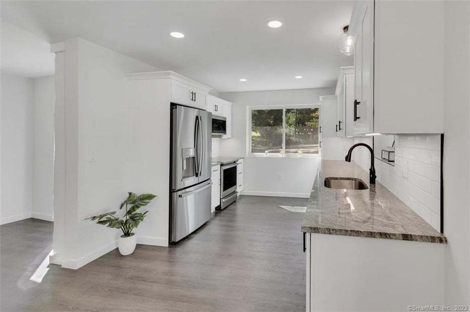 221 Wilson Road Photo 10