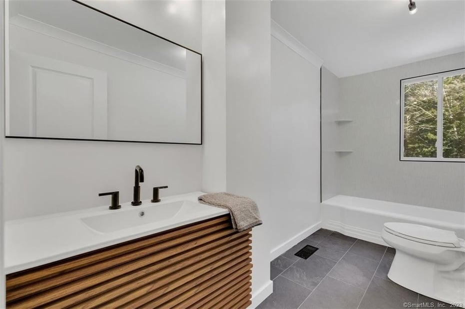 221 Wilson Road Photo 13