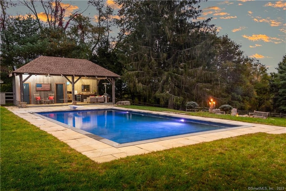 27 Trotta Lane Photo 10