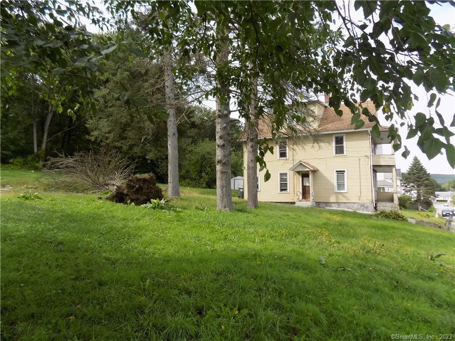 138 Lafayette Street Photo 1