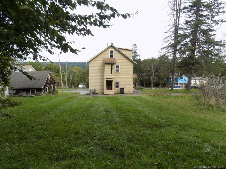 138 Lafayette Street Photo 3