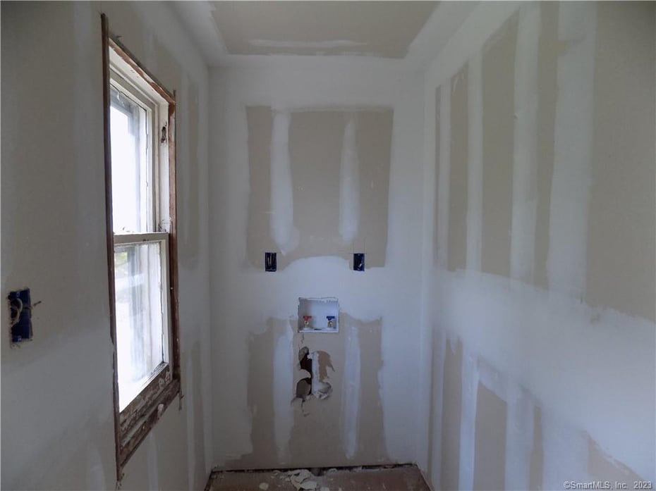 138 Lafayette Street Photo 6