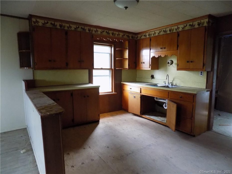 138 Lafayette Street Photo 21