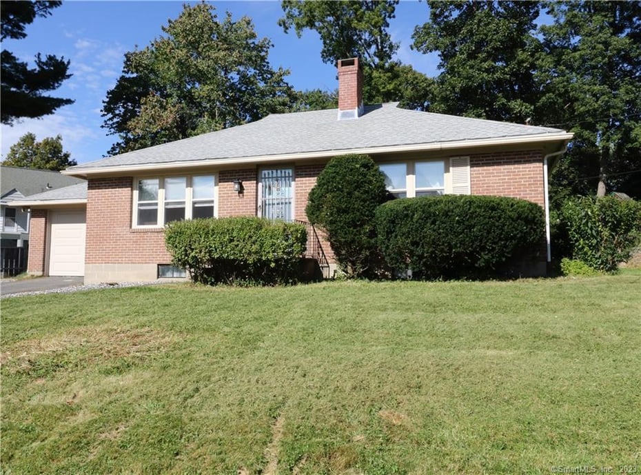 5 Ticonderoga Drive Photo 1