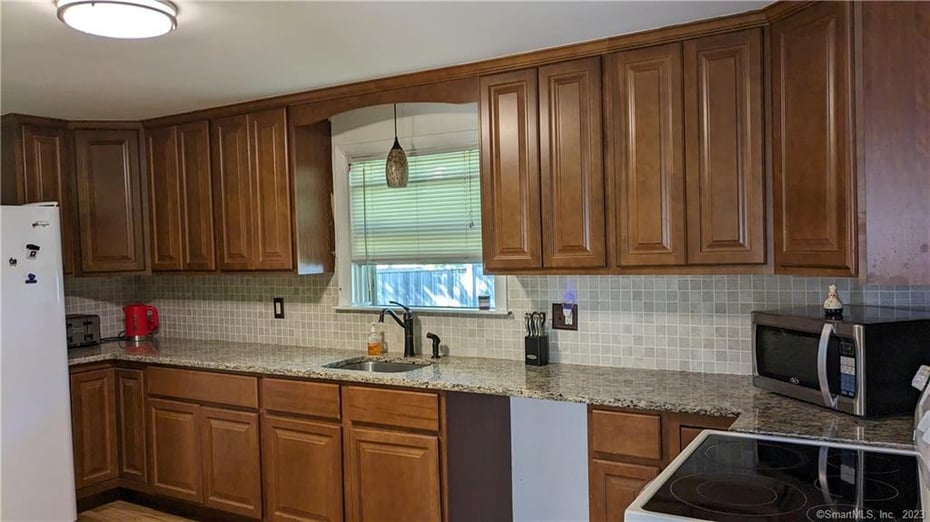 5 Ticonderoga Drive Photo 7