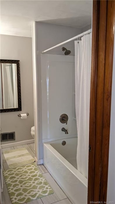 5 Ticonderoga Drive Photo 11