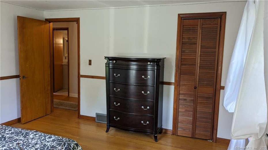 5 Ticonderoga Drive Photo 15