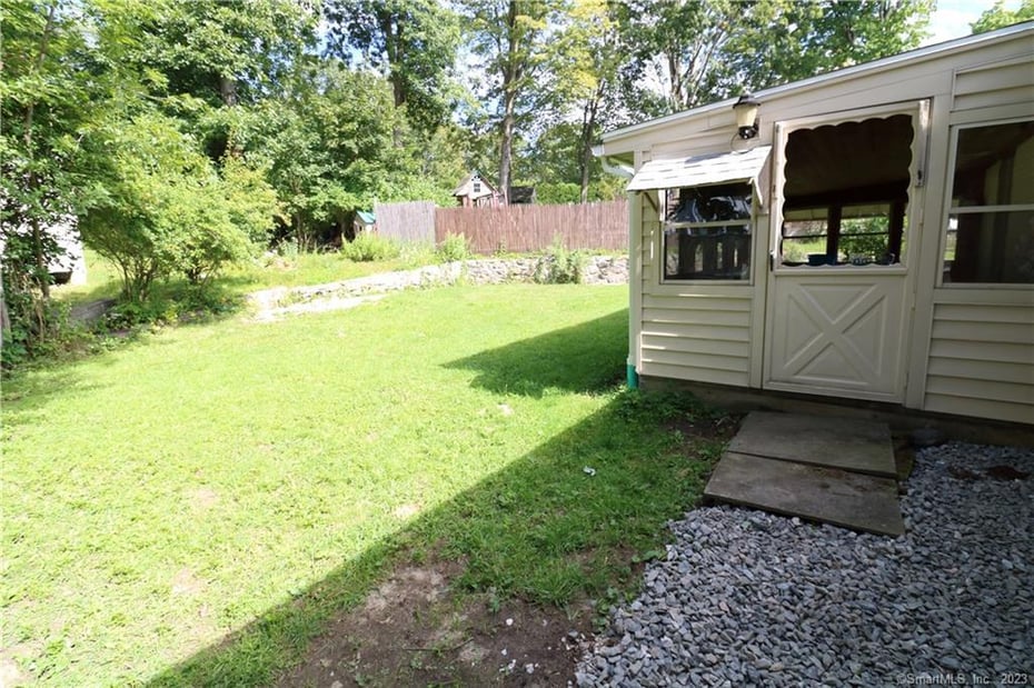 5 Ticonderoga Drive Photo 31