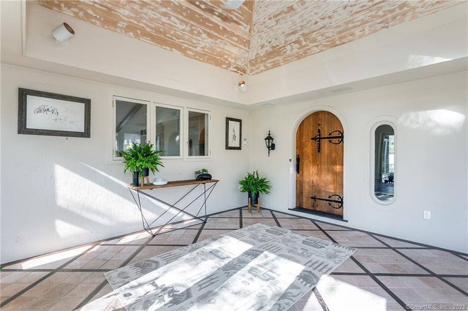 27 Trotta Lane Photo 12