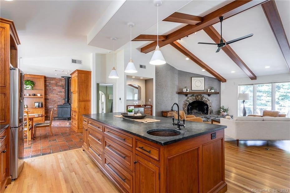 27 Trotta Lane Photo 16